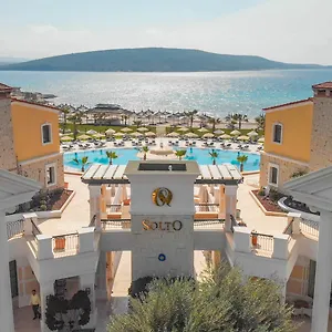 Cocos The Club Solto Alaçatı